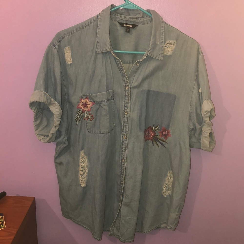 Floral denim top